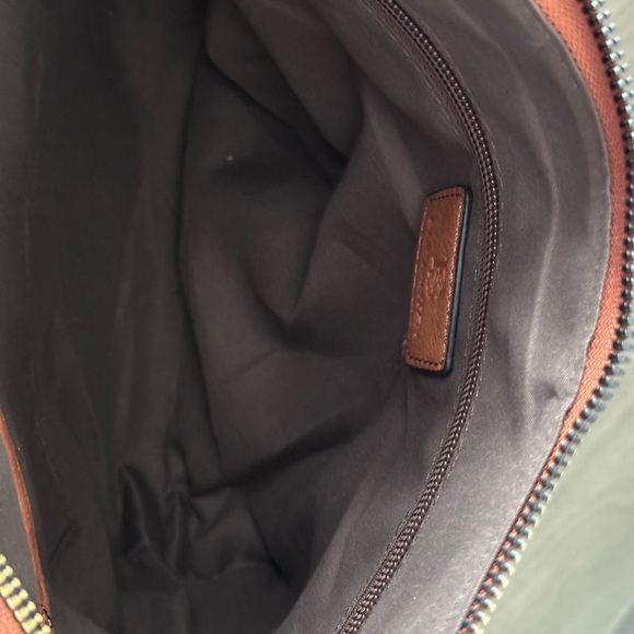 BOSTANTEN Crossbody Bag, Vegan Leather Hobo Handbag with Adjustable Guitar Strap - Picture 9 of 13